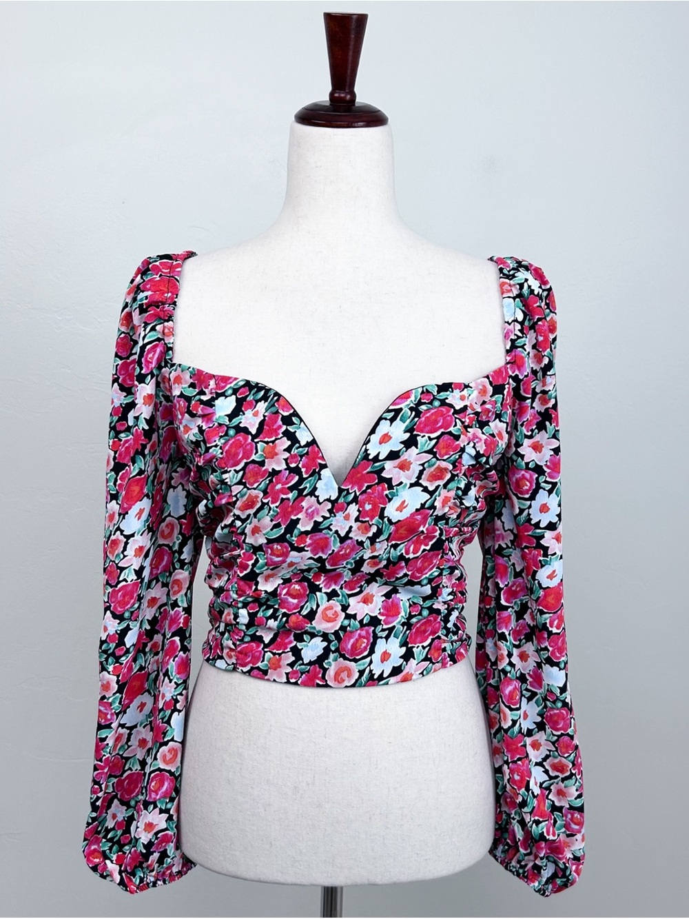 ASTR The Label Floral Sweetheart Neckline Long Sleeve Cropped Corset Blouse